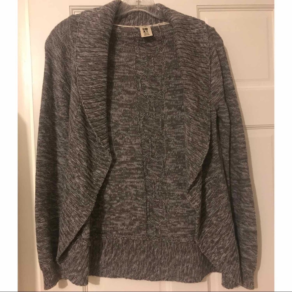Roxy grey & white sweater